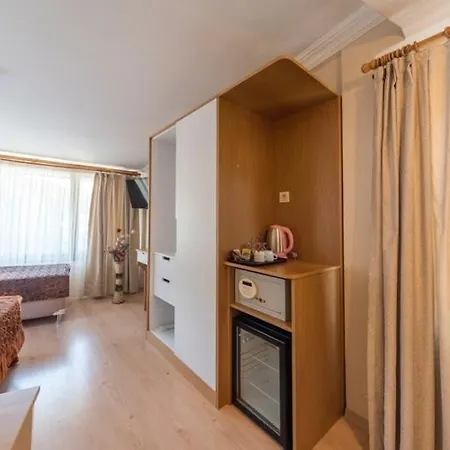 Tayahatun Hotel