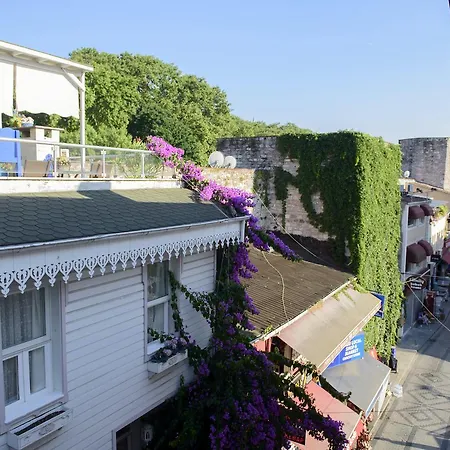 Tayahatun Hotel