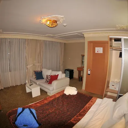 Tayahatun Hotel 3*